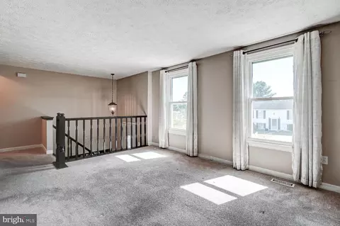 9748 Denrob Ct, Parkville, MD 21234 photo 6