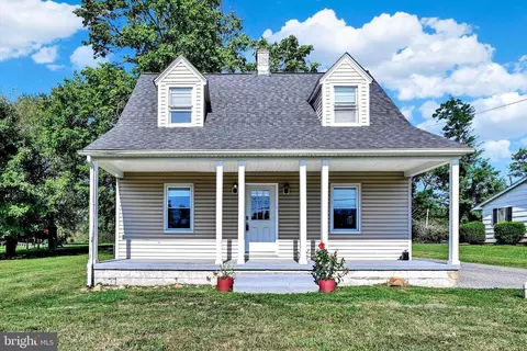 12722 Manor Rd, Glen Arm, MD 21057