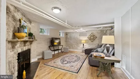 6902 Marlborough Rd, Baltimore, MD 21212 photo 30