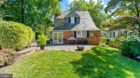 6902 Marlborough Rd, Baltimore, MD 21212 photo 2