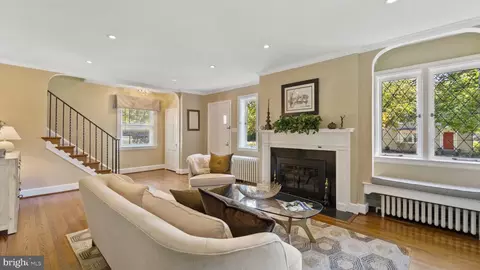6902 Marlborough Rd, Baltimore, MD 21212 photo 3