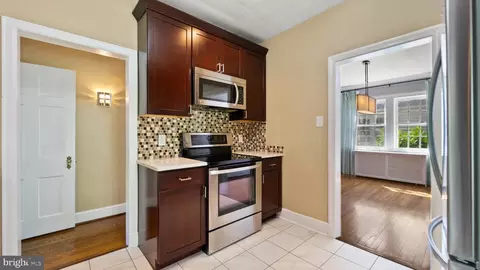 6902 Marlborough Rd, Baltimore, MD 21212 photo 12