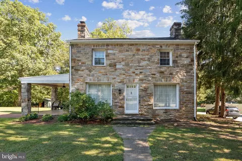 3901 Essex Rd, Pikesville, MD 21207