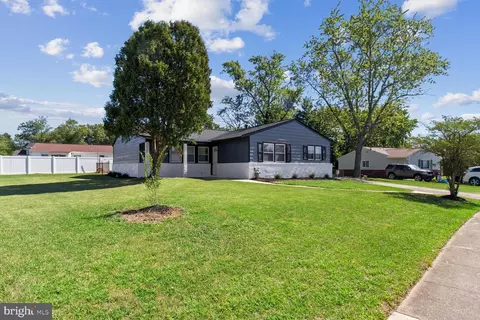 2107 Kennicott Rd, Windsor Mill, MD 21244 photo 2