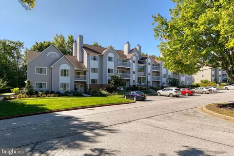 9 Tintern Ct #302, Lutherville Timonium, MD 21093