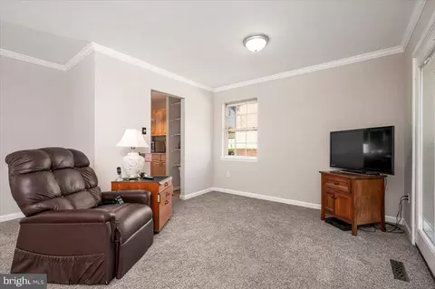5645 Selford Rd, Halethorpe, MD 21227 photo 12
