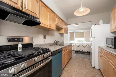 5645 Selford Rd, Halethorpe, MD 21227 photo 6
