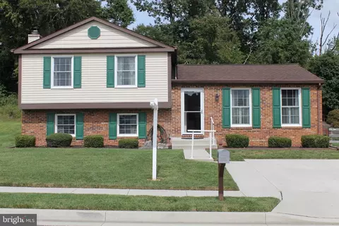 9302 Orbitan Rd, Parkville, MD 21234