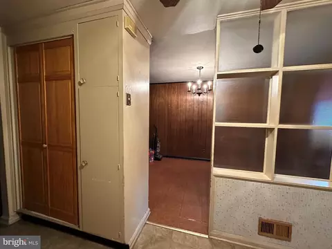 4222 Fallstaff Rd, Baltimore, MD 21215 photo 9