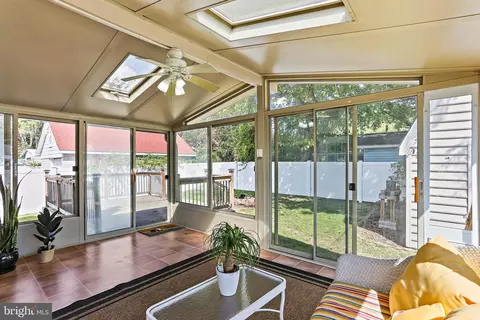 6 Honeycomb Rd, Middle River, MD 21220 photo 5