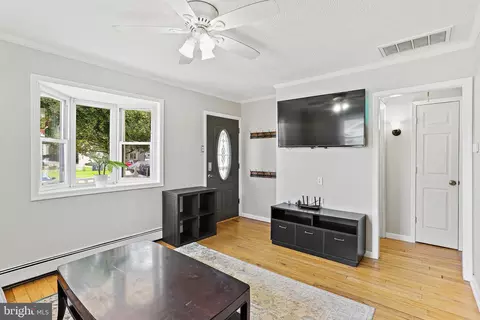 6 Honeycomb Rd, Middle River, MD 21220 photo 8