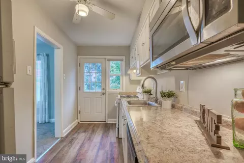 564 47th St, Baltimore, MD 21224 photo 8