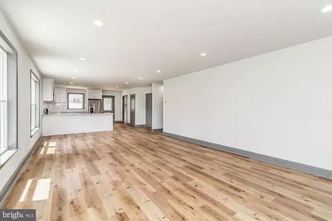 6809 Columbia Rd, Middle River, MD 21220 photo 4