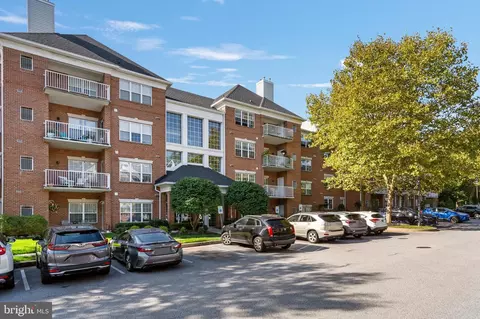 12105 Tullamore Ct #302, Lutherville Timonium, MD 21093