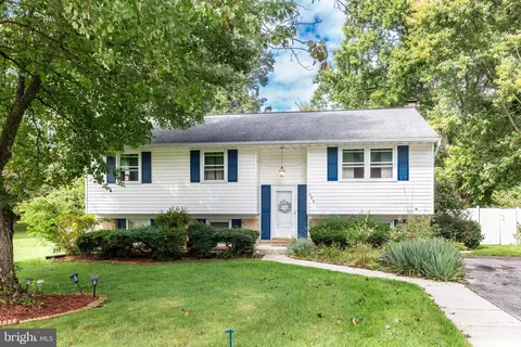 208 Cedarmere Cir, Owings Mills, MD 21117