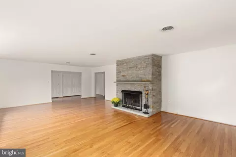 2 Bangert Ave, White Marsh, MD 21162 photo 6