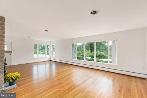 2 Bangert Ave, White Marsh, MD 21162 photo 5