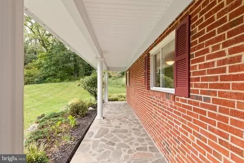 2 Bangert Ave, White Marsh, MD 21162 photo 3