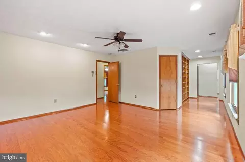 2106 Cross Trails Rd, Windsor Mill, MD 21244 photo 22