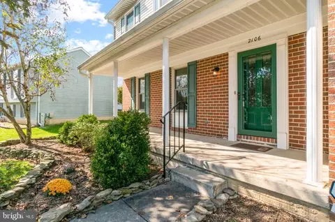 2106 Cross Trails Rd, Windsor Mill, MD 21244 photo 2