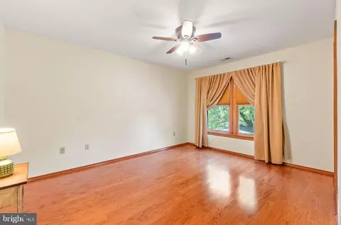 2106 Cross Trails Rd, Windsor Mill, MD 21244 photo 32