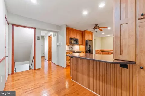 2106 Cross Trails Rd, Windsor Mill, MD 21244 photo 18