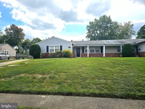 1915 Calais Ct, Windsor Mill, MD 21244