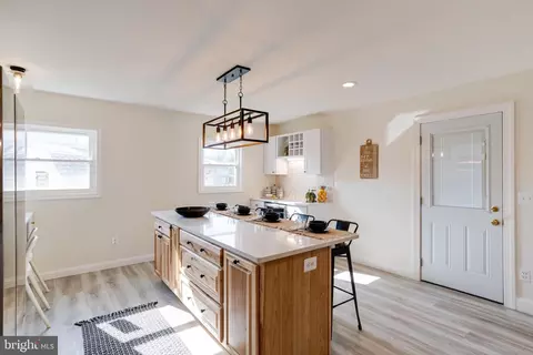 526 Crisfield Rd, Middle River, MD 21220 photo 17
