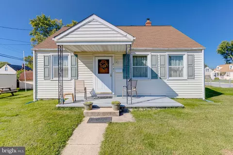 8141 Cornwall Rd, Dundalk, MD 21222 photo 2