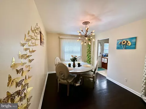 7151 Bexhill Rd, Windsor Mill, MD 21244 photo 6