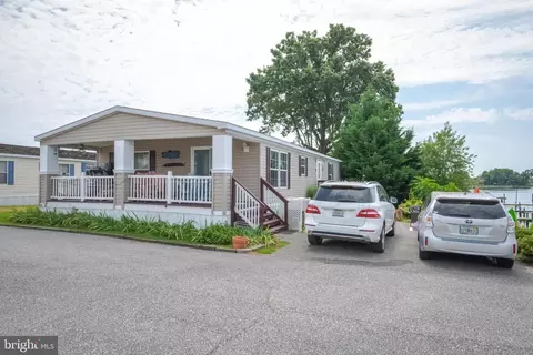 5 Short Ln, Sparrows Point, MD 21219