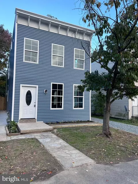 4 Howard Ave, Catonsville, MD 21228