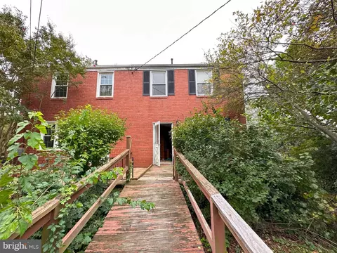 6839 S River Dr, Middle River, MD 21220 photo 1