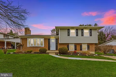 128 Tregarone Rd, Lutherville Timonium, MD 21093