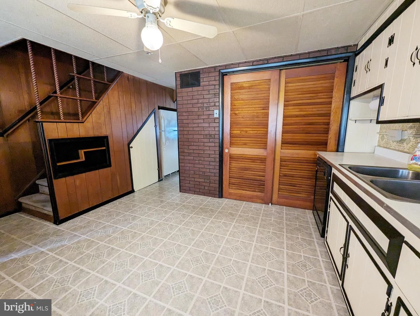 3193 Bero Rd, Halethorpe, MD 21227 photo 6