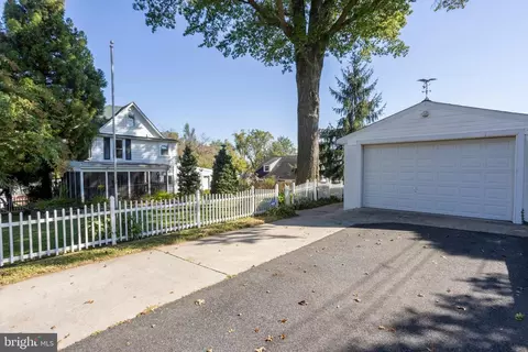 19 Walnut Ave, Baltimore, MD 21206 photo 22