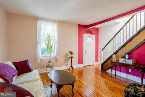 19 Walnut Ave, Baltimore, MD 21206 photo 2
