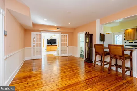 19 Walnut Ave, Baltimore, MD 21206 photo 8