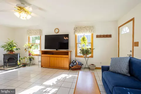 19 Walnut Ave, Baltimore, MD 21206 photo 30