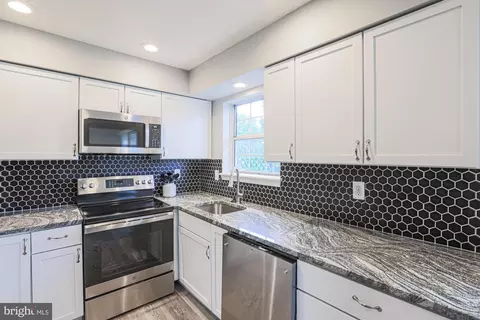3 Cashell Ct, Nottingham, MD 21236 photo 17