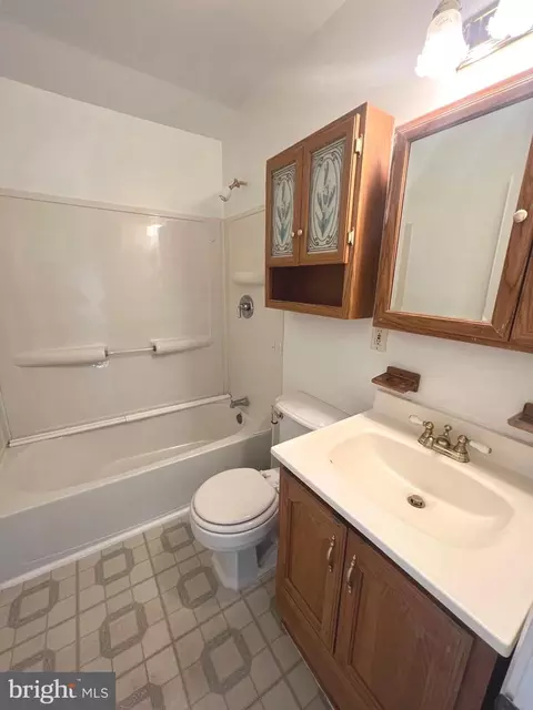 4457 Fenor Rd, Halethorpe, MD 21227 photo 25