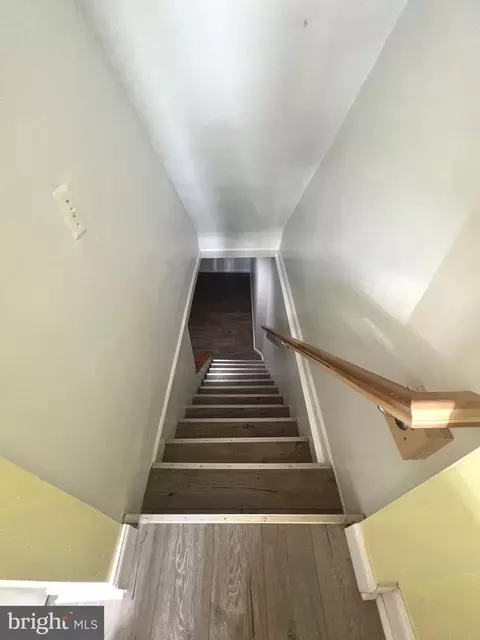 4457 Fenor Rd, Halethorpe, MD 21227 photo 9