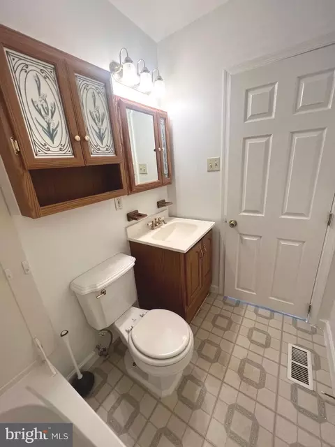 4457 Fenor Rd, Halethorpe, MD 21227 photo 24