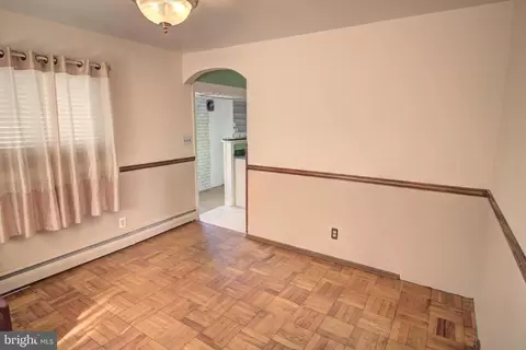 1210 Birch Ave, Halethorpe, MD 21227 photo 6