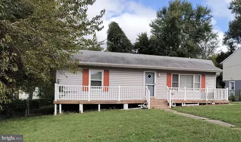 20 Lavern Ave, Halethorpe, MD 21227
