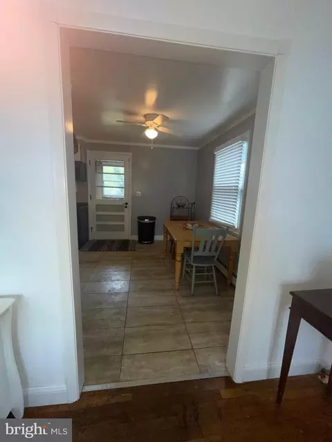 726 Cliffedge Rd, Pikesville, MD 21208 photo 9