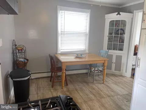726 Cliffedge Rd, Pikesville, MD 21208 photo 6