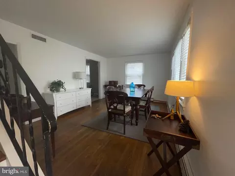 726 Cliffedge Rd, Pikesville, MD 21208 photo 8
