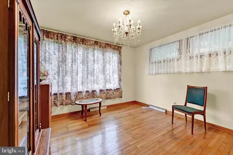 6828 Park Forrest Ln, Hydes, MD 21082 photo 17