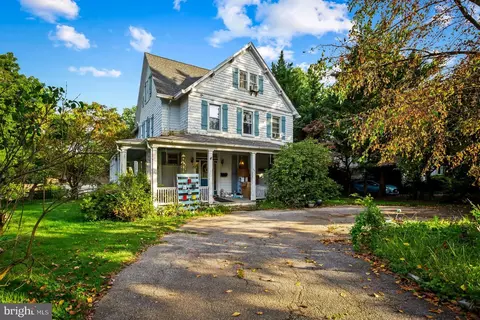 29 N Rolling Rd, Catonsville, MD 21228